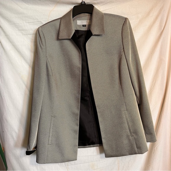 Tahari Arthur S. Levine Woman’s Suit Jacket - Picture 2 of 8